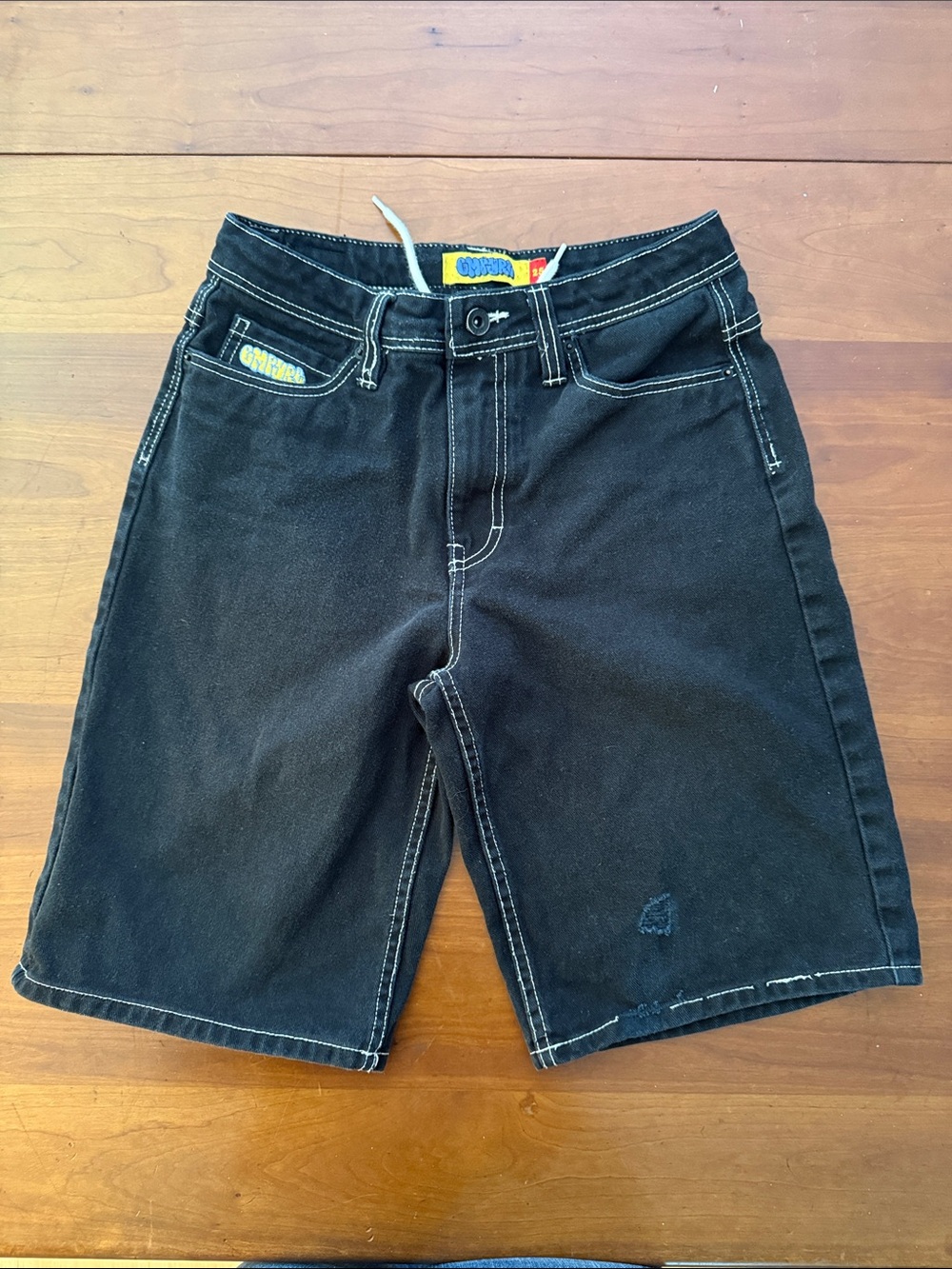 Empyre Youth Black Denim Shorts with Contrast Stitching sz 26.